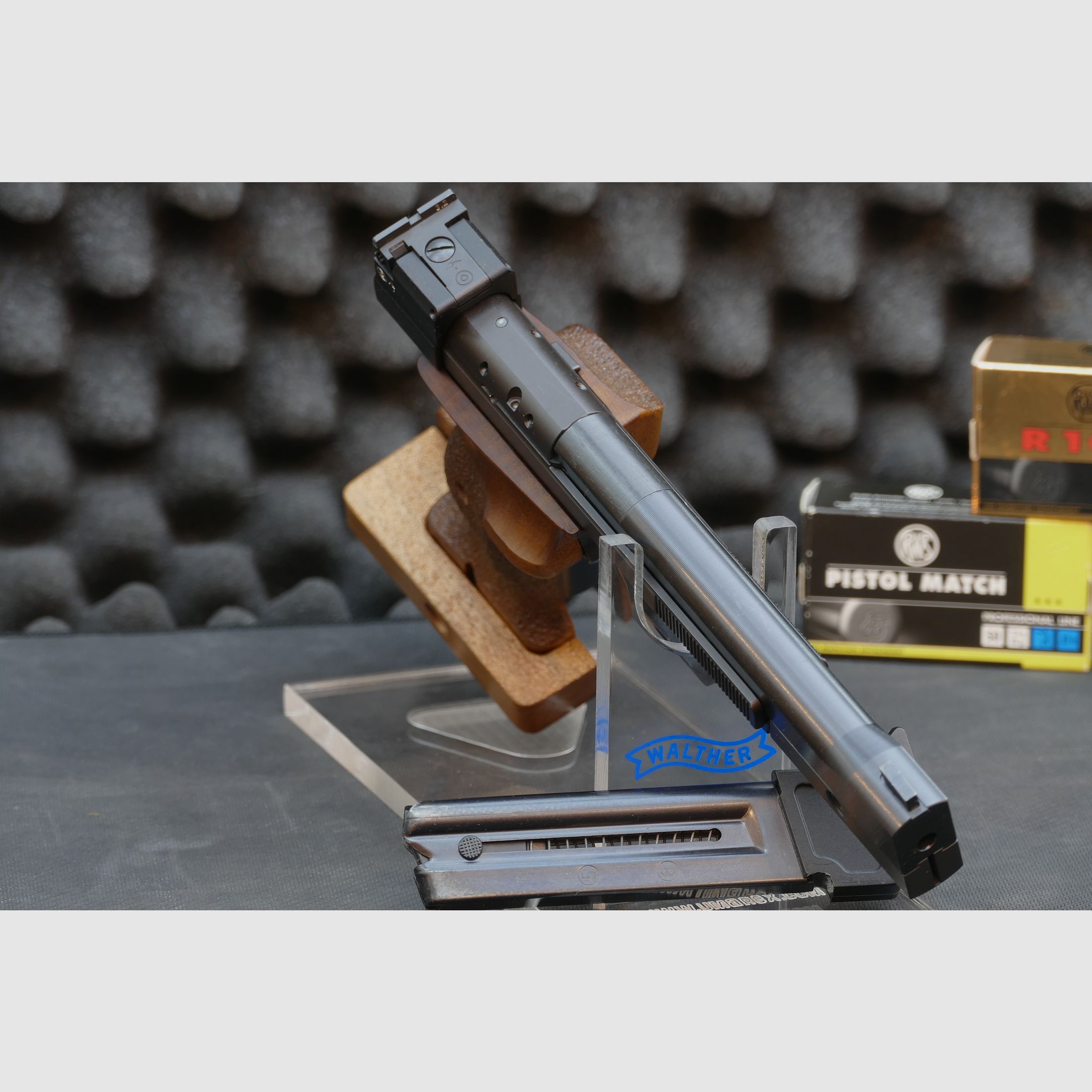 Hämmerli Pistole Mod. 215S, 215 S, Kal. .22long rifle, späte Ausführung (eckige Abzugsbügel, einstellbarer Abzug!)