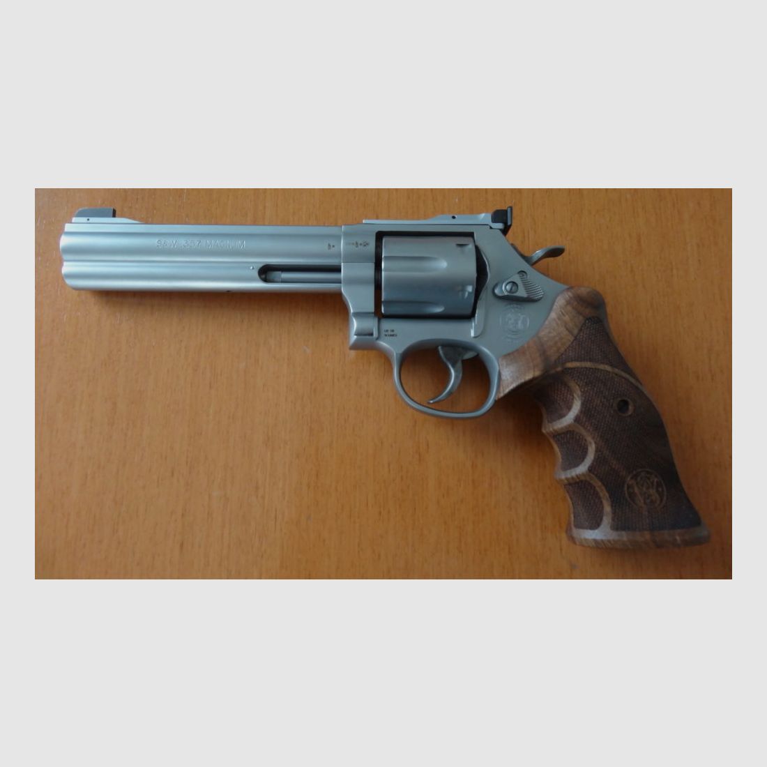 Smith & Wesson 686 Target Champion