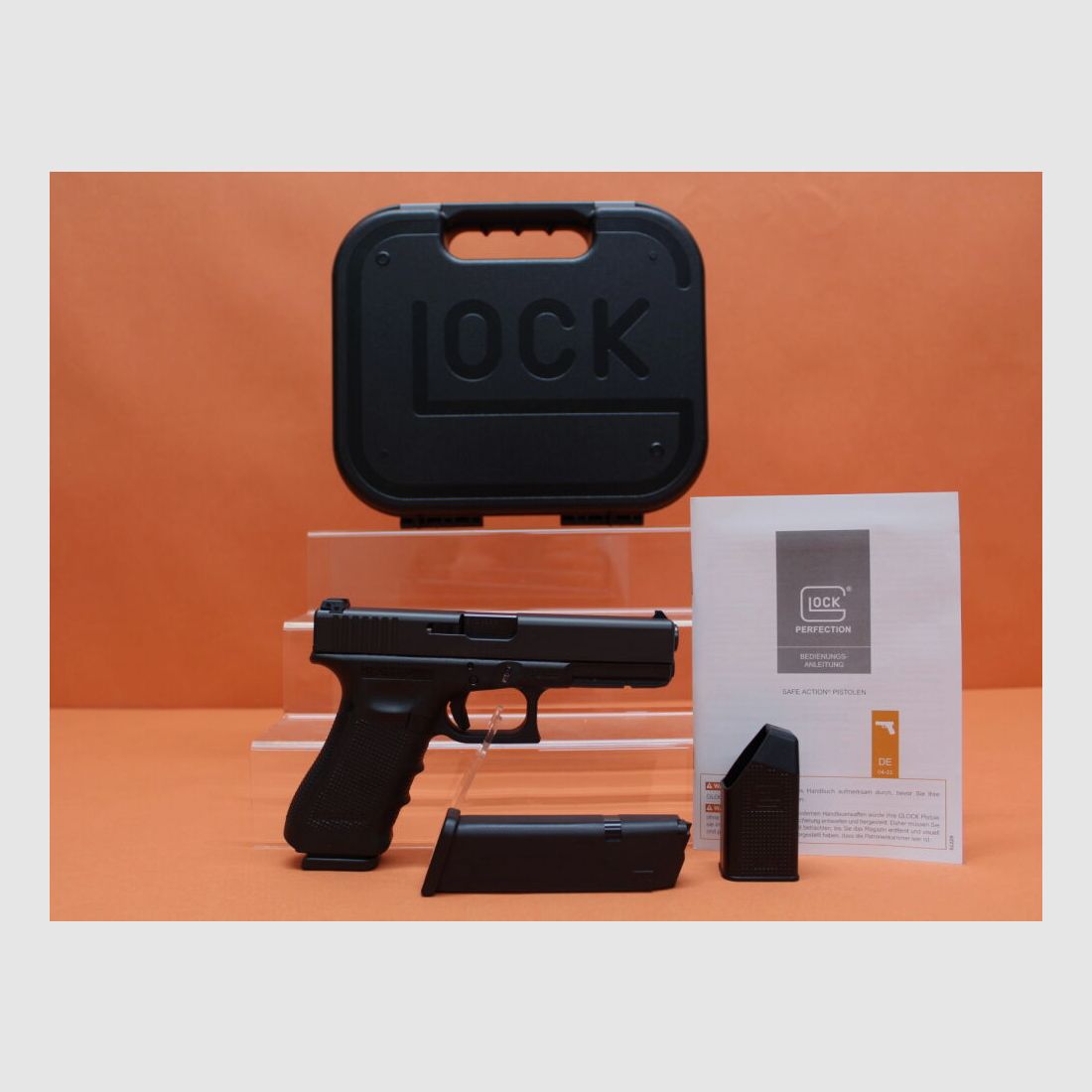 Glock Ha.Pistola 9mmLuger Glock17 Gen4 (ADJ) Canne 114mm/ Caricatore di riserva (9mmPara/9x19)