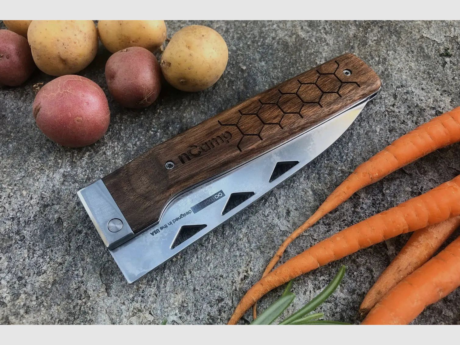 nCamp Elite Chefkochmesser (Damastklinge/Walnussholzgriff) mit Lederetui