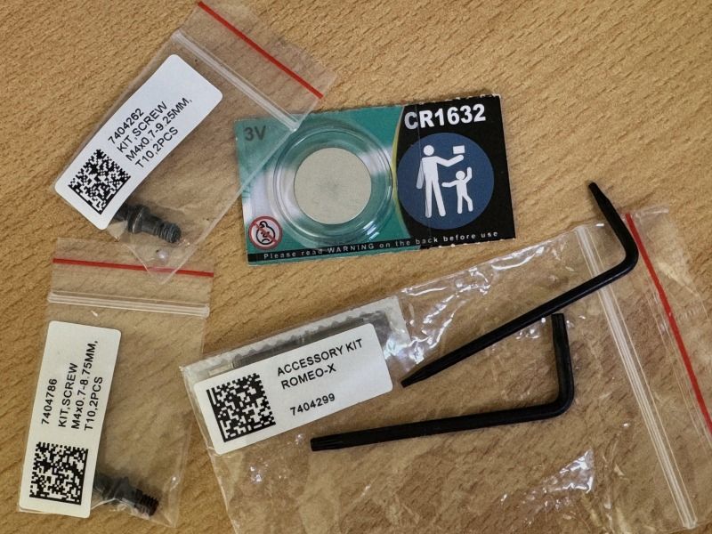 SIG SAUER ROMEO X PRO Enclosed Red Dot 6 MOA - absolut neuwertig