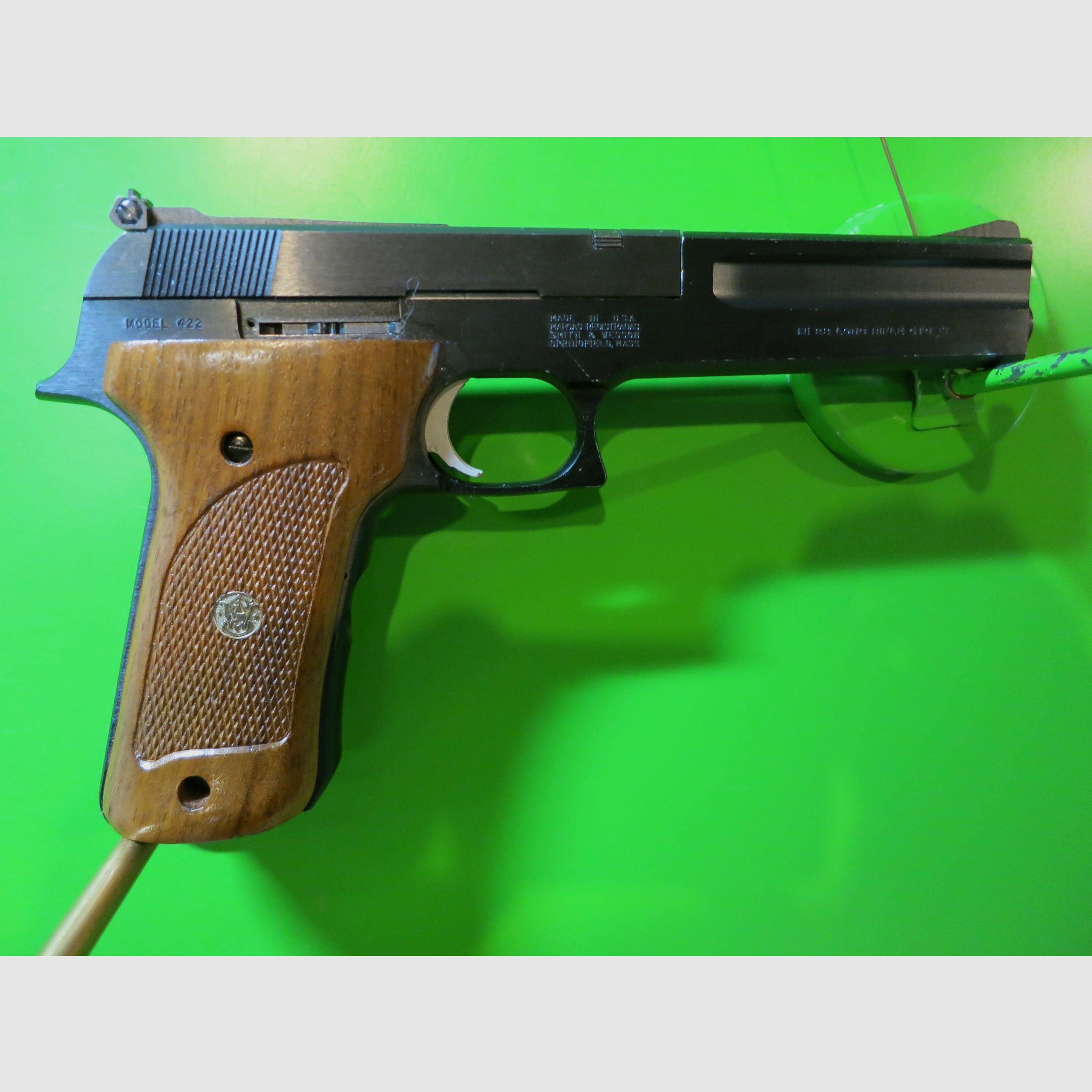Sport-Pistole Smith&Wesson Modell 422 .22lr, tiefsitzender Lauf      #70-