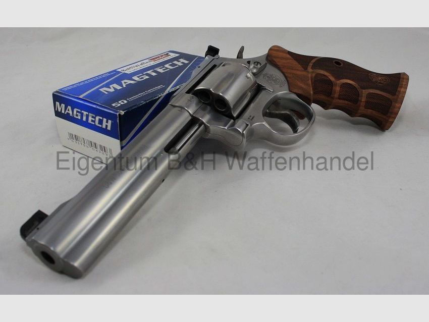Smith & Wesson 686 Target Champion Match Master Deluxe