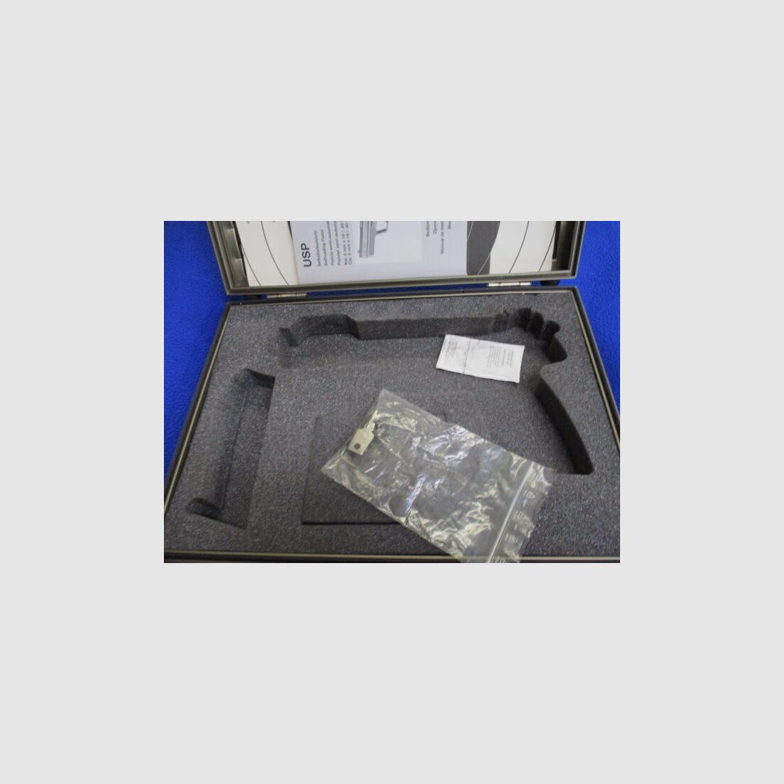 9mm Luger pistol, Heckler & Koch USP Expert with case and accessories USP Expert