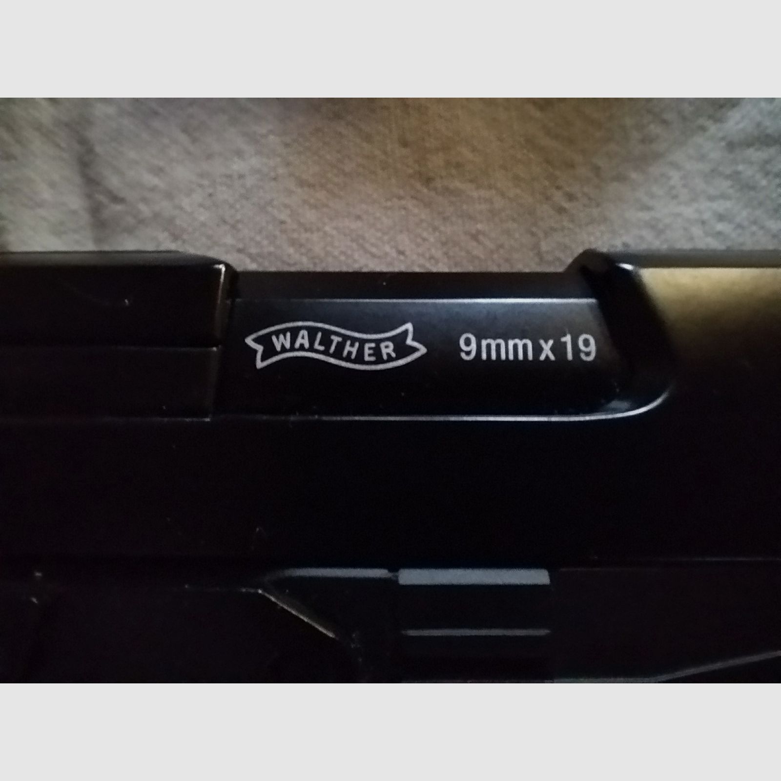 Pistola Walther ppq M2 Blowback CO2 4,5mm Kettenmagazin 2x