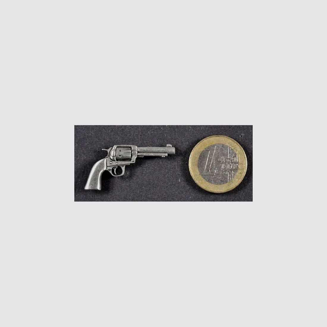 Colt SAA Peacemaker als Metall-Anstecker