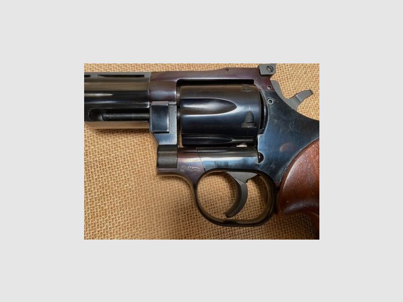 Dan Wesson 15