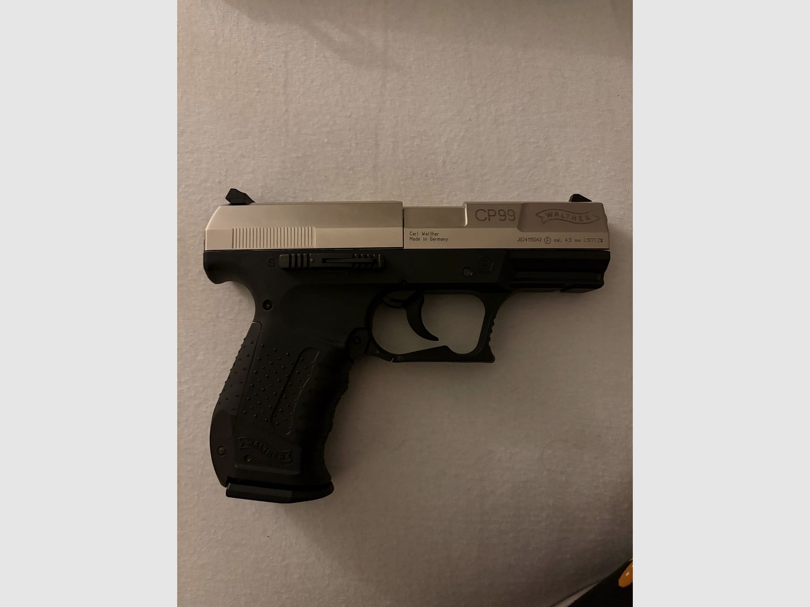 Walther CP99 CO₂ Luftpistole 4,5 mm (.177) mit Trommelmagazin