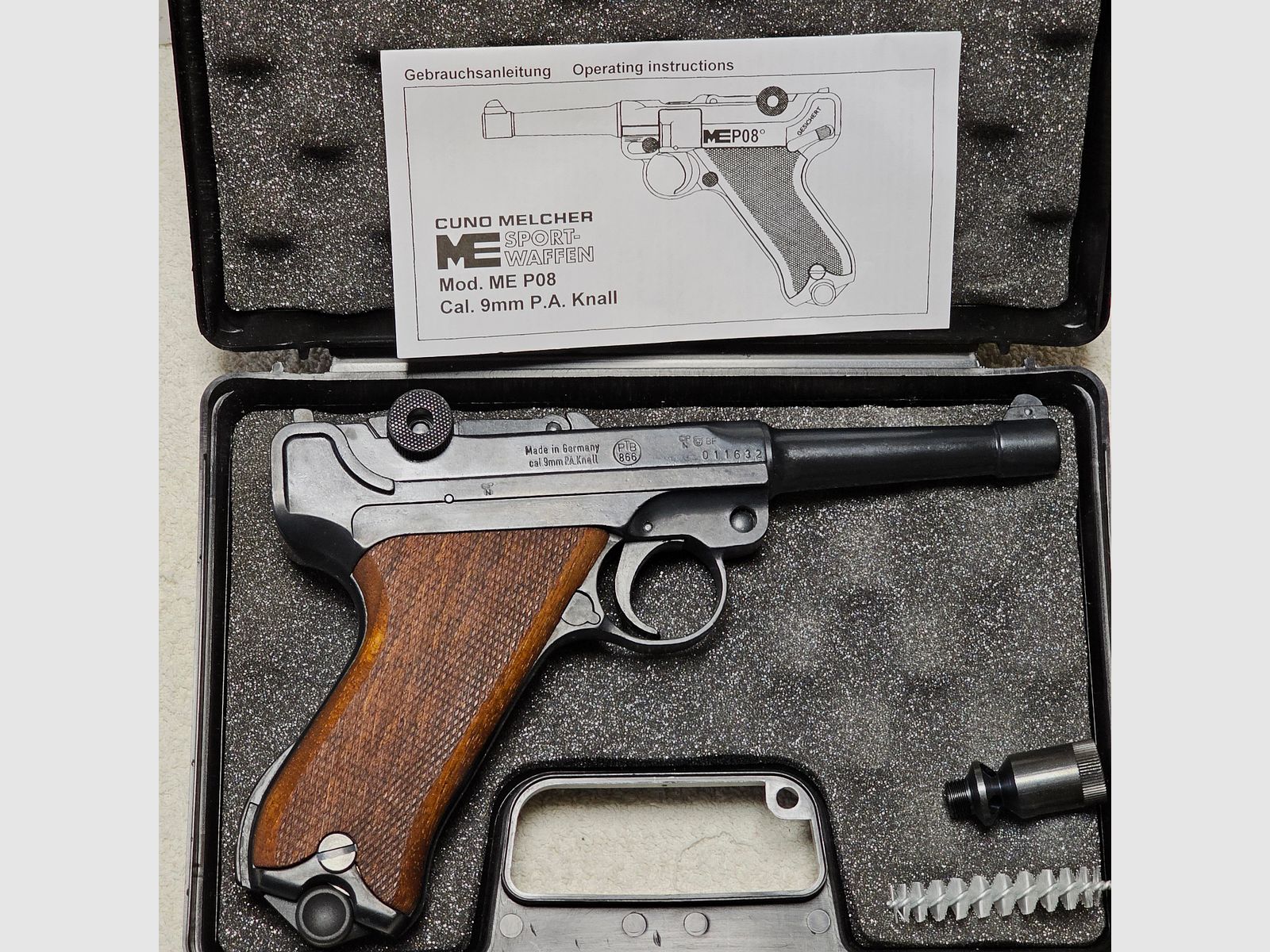 Blank firing pistol ME P08