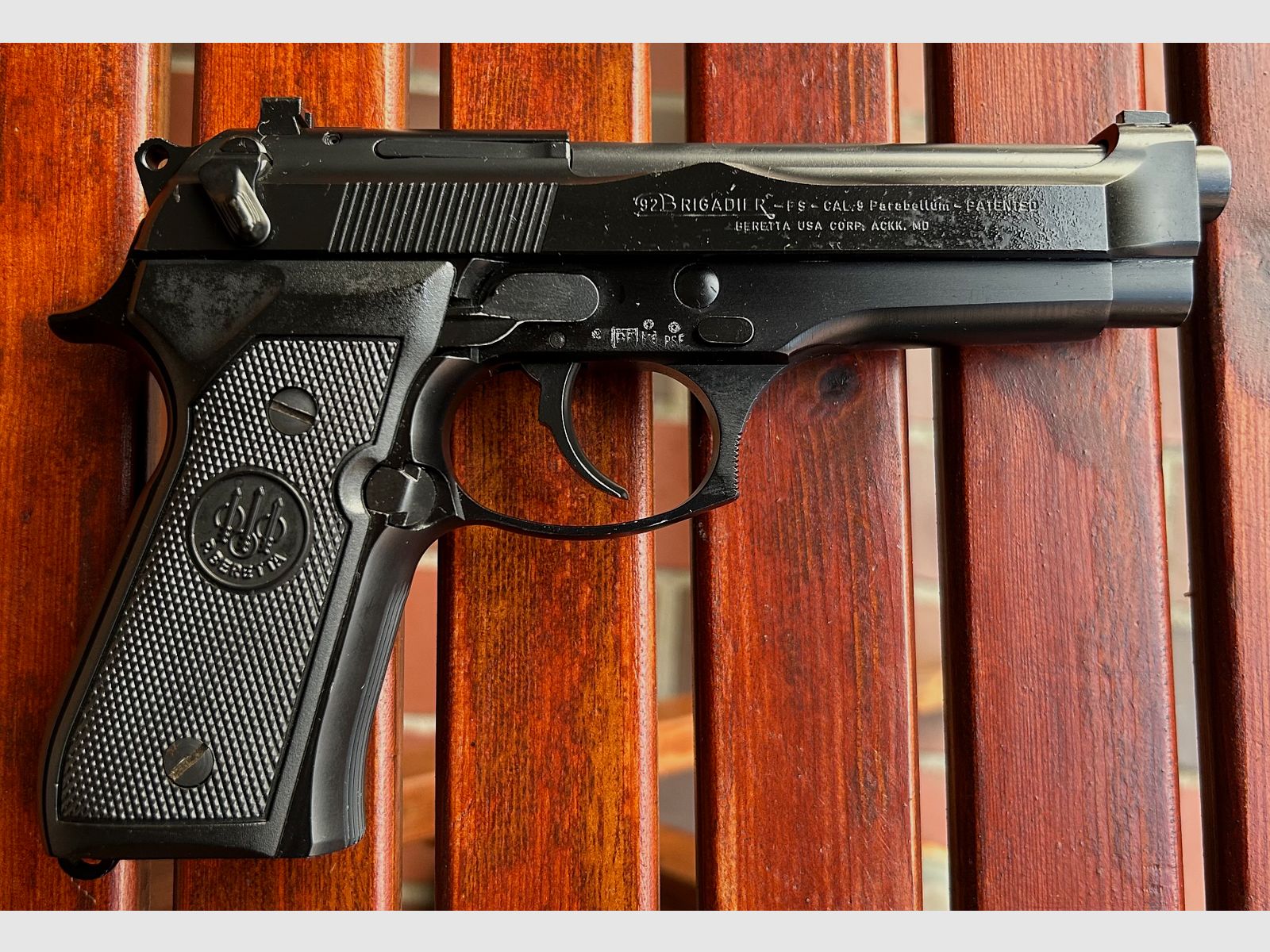 Pistolet Beretta 92 FS Brigardier