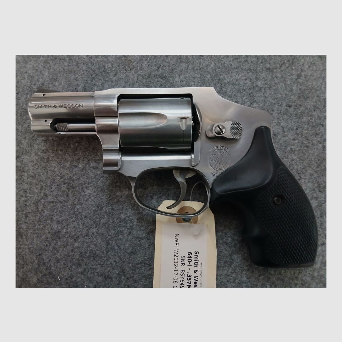 Smith & Wesson 640