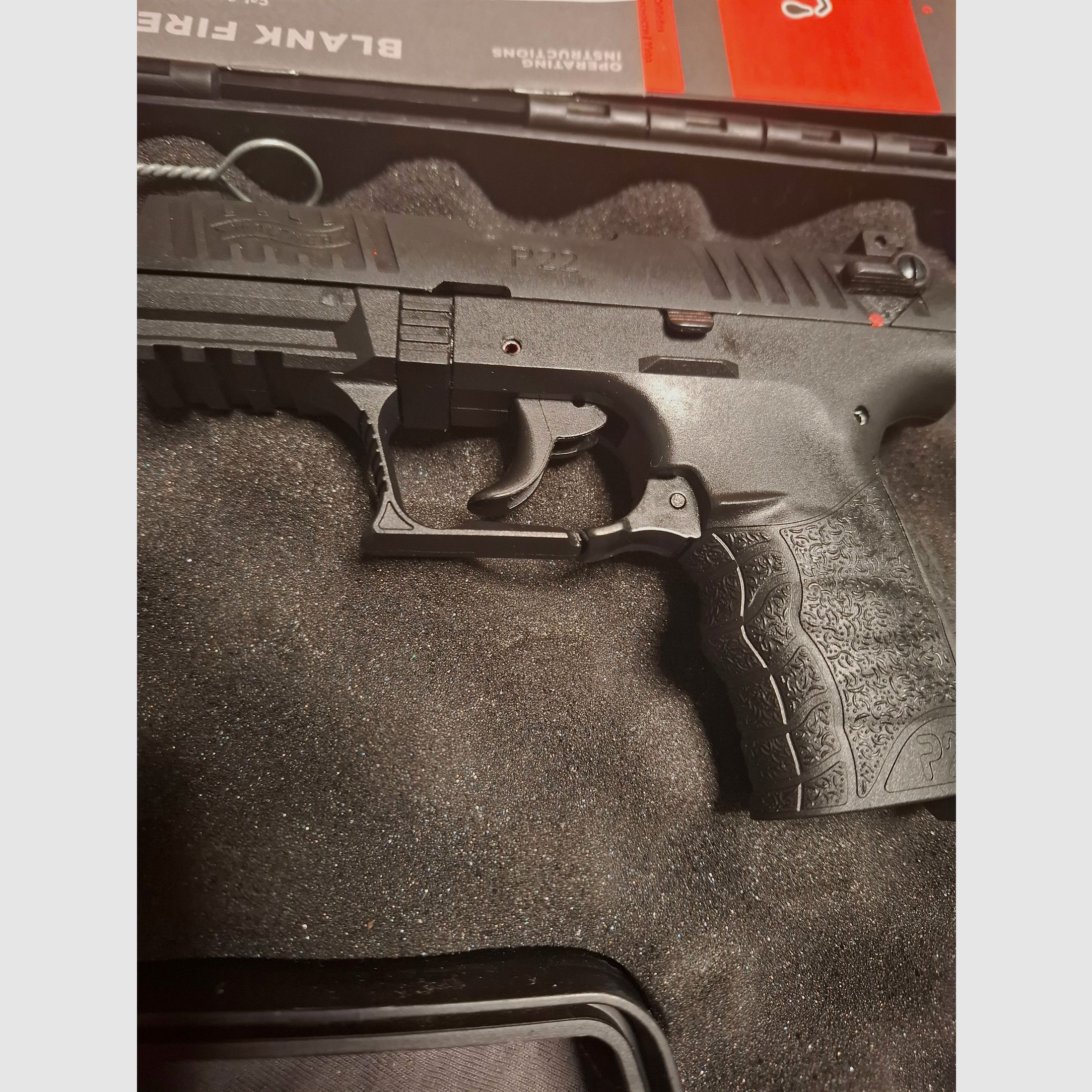Walther P22 Q 9mm P.A.K. "NEW