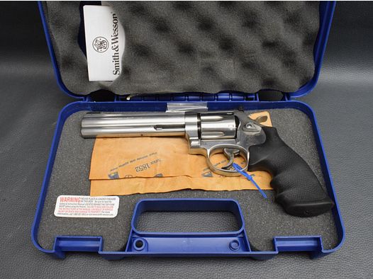 Smith & Wesson Modell 686-6, Kaliber 357 Magnum, Neuware aus Geschäftsauflösung