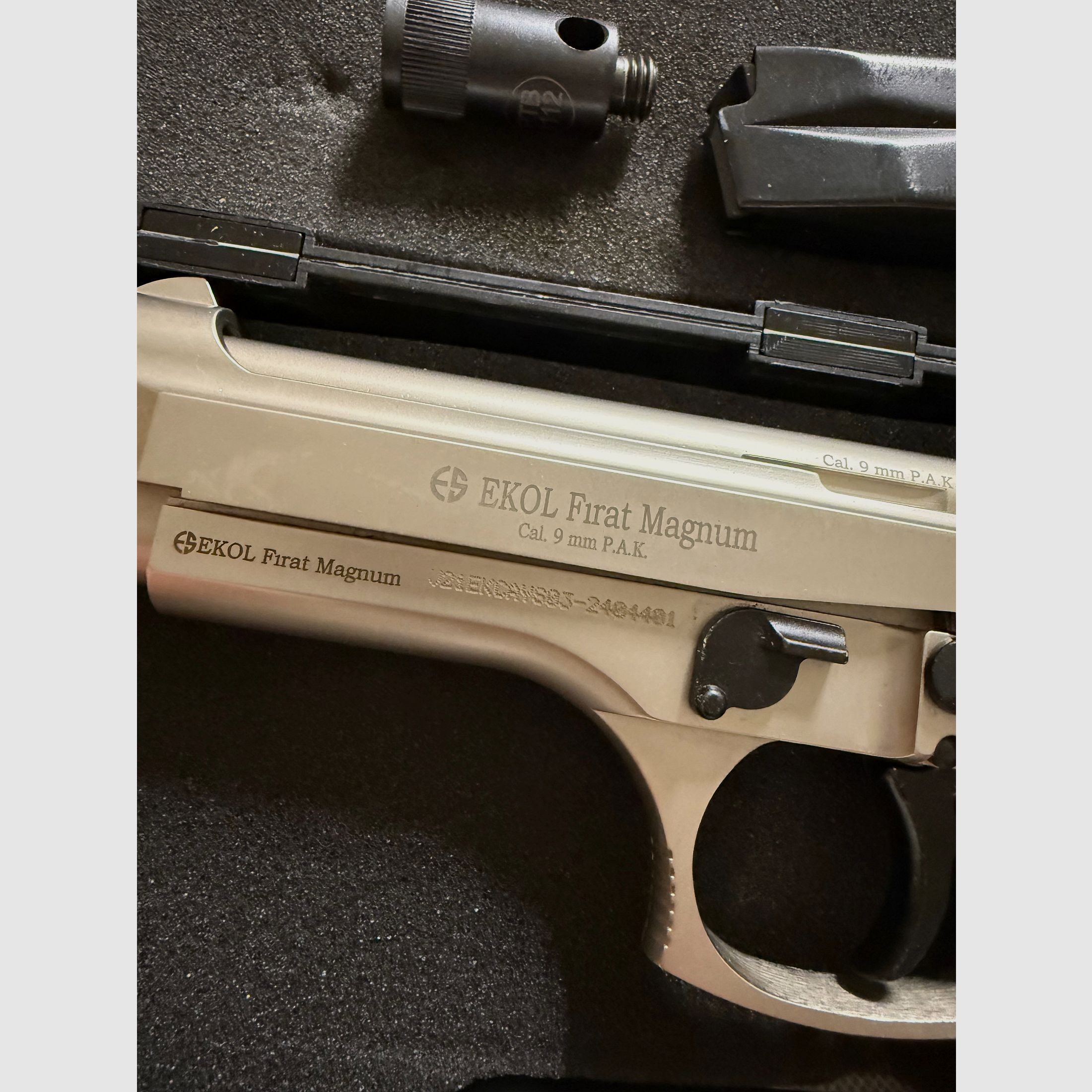Firat Ekol 9mm PAK + 200 Schuss  ( Beretta Nachbau ) 