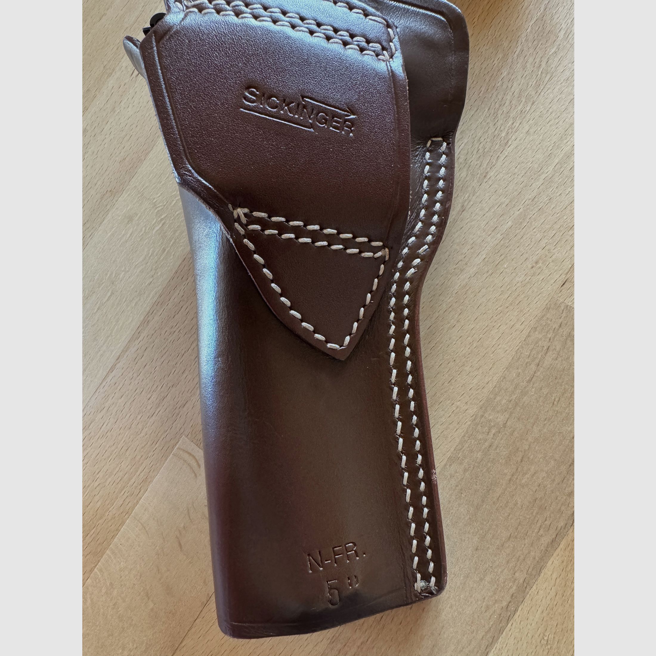 Smith & Wesson 629 Classic, 5"-Lauf. Neuwertig