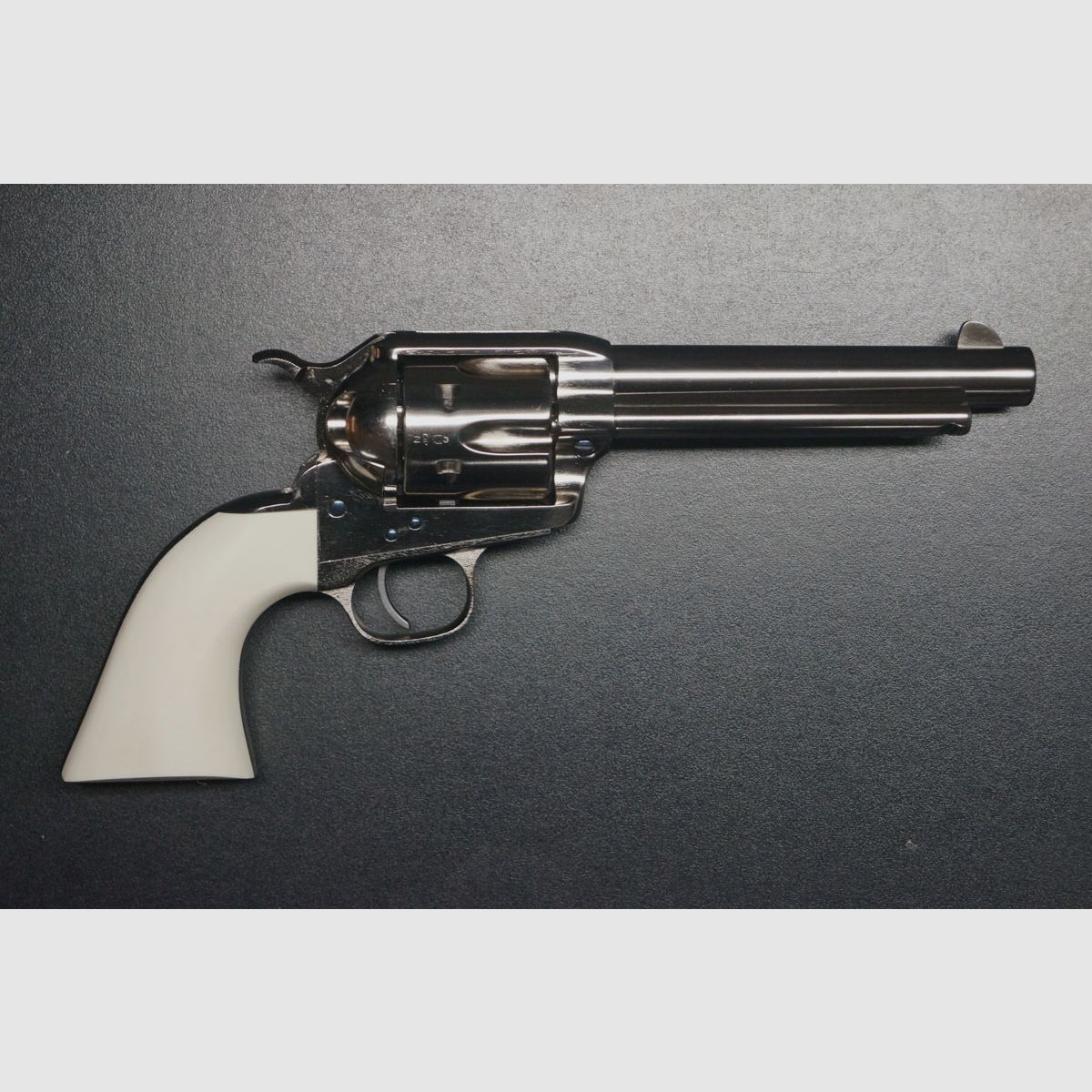 Uberti 1873 Cattleman nickel G37, image 1 sur 5