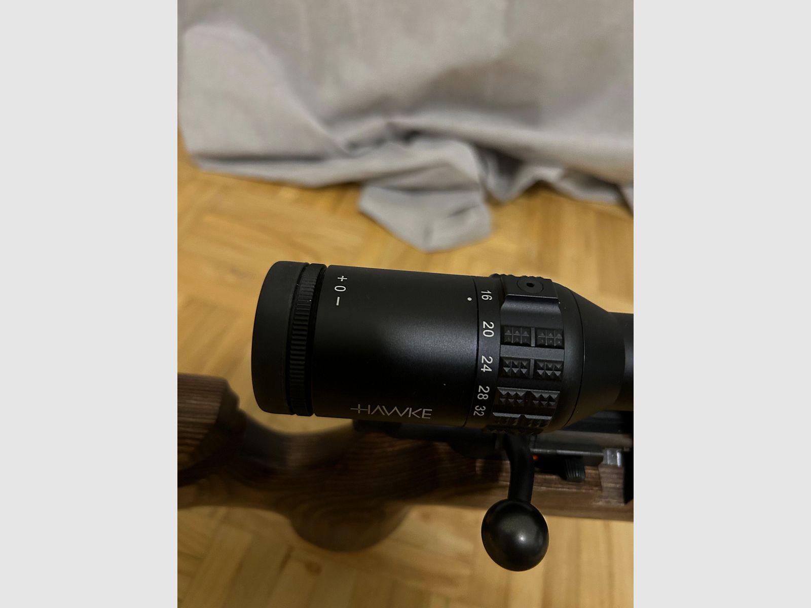 Hawke Sidewinder 8-32x56