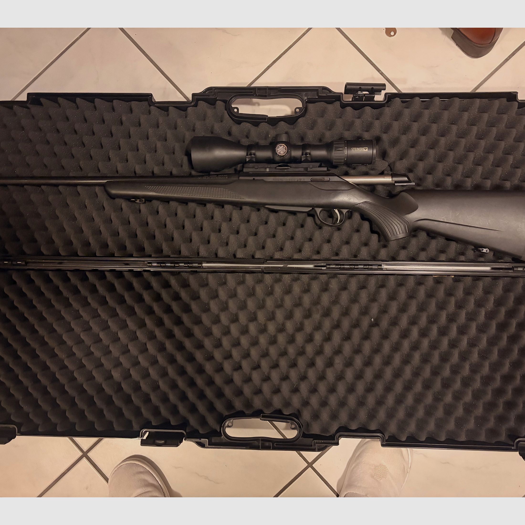 TIKKA T3xlite en .308win en super estado con Steiner Ranger 4-12x56