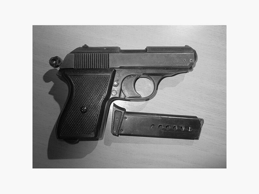ME 8 Police , cal. 8mm, gut erhalten