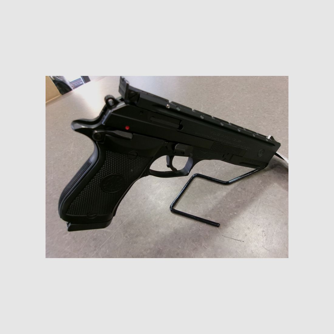 BERETTA 87 TARGET .22LR używany, zdjęcie 4 z 8