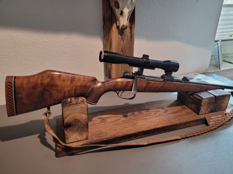 Repetierer M98 Winchester .243 Nussbaumholz