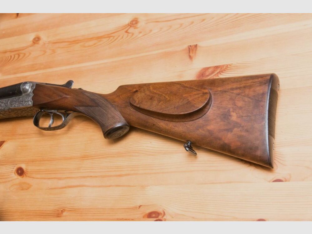 exklusive Jagdflinte side-by-side mit tiefgestochener Gravur Querflinte Doppelflinte