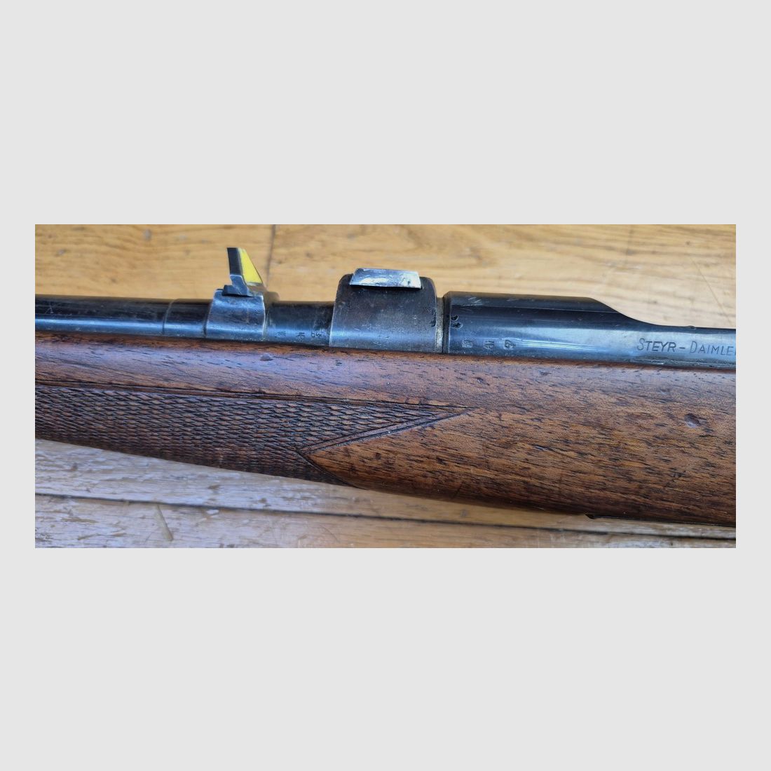 Schöne Steyr Mannlicher Schönauer Büchse — Modell « GK » — Kal. 7×64 — Waffe geprüft 1964 — Deutscher Abzug — Schöne Hölzer — Exzellente Mechanik — Schöner Lauf — Montagebasis aus Stahl — Sehr guter Allgemeinzustand — BE+/TBE, Bild 39 von 43