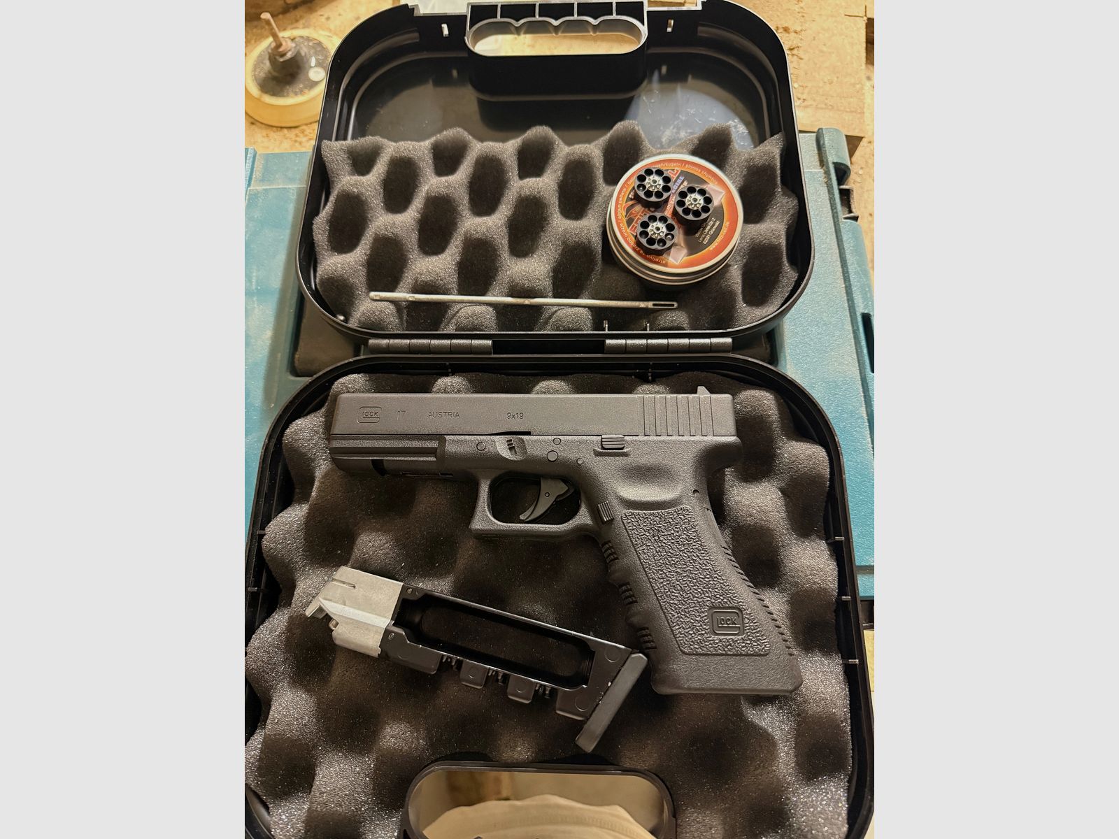 Glock 17 BLK 4,5mm Blowback 
