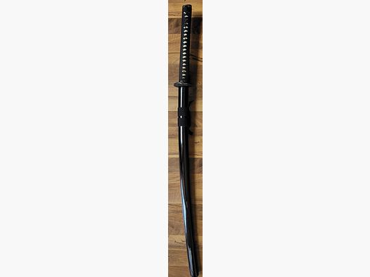 Katana samurai sword by Johnn Lee with forged blade