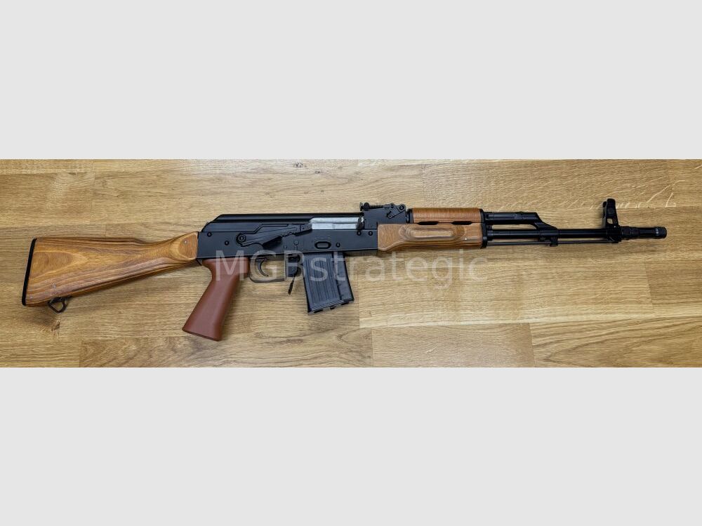 WBP Jack - karabinek samopowtarzalny .223Rem - system AKM AK47 AK74 z drewnianą kolbą - z tłumikiem ognia - wyprodukowano w Polsce
