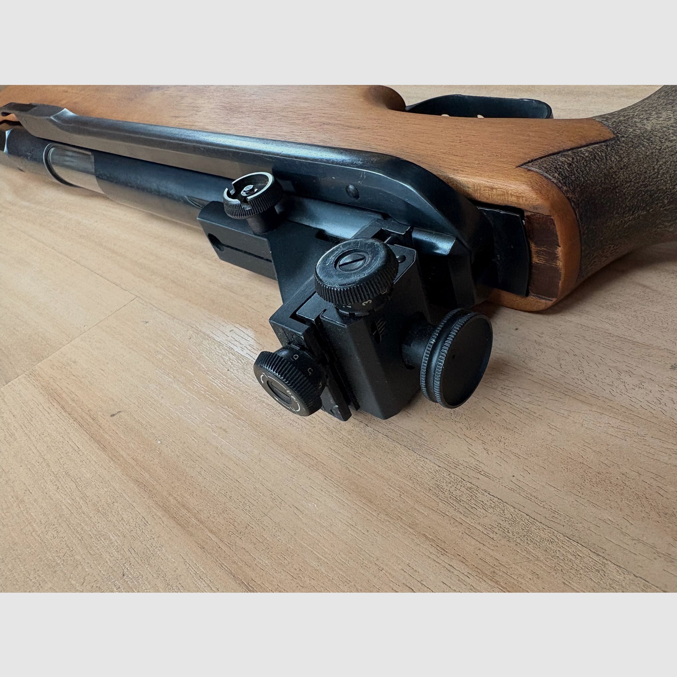 Luchtgeweer Mod. Feinwerkbau 300 Cal. 4,5 / .177