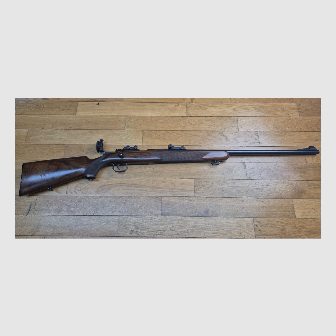 Sehr schöne Wettbewerbsbüchse Mauser ES 350 B – III. Reich – Modell Meisterschaftsbüchse – 22LR – Waffe aus Ende 1936 – Mono-Nummer – Mauser Diopter – Prächtiger Zustand quasi museal – TBE++, Bild 2 von 48