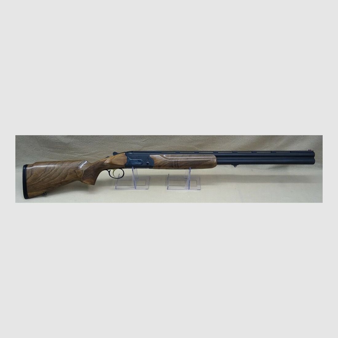 Akkar Silah Churchill 206 E Hunting Black II Lady gauche