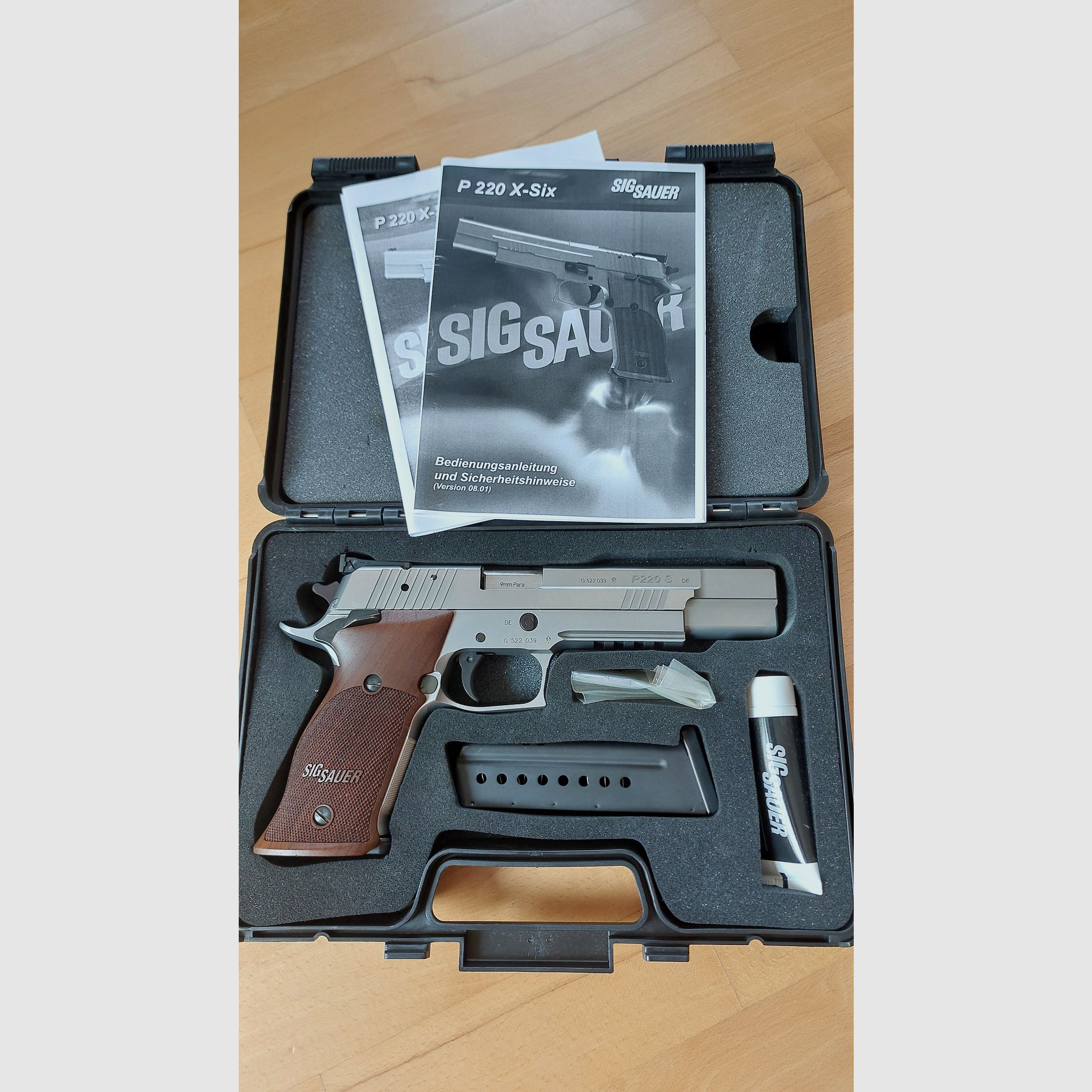 Sig Sauer P220 X-SIX 9mm