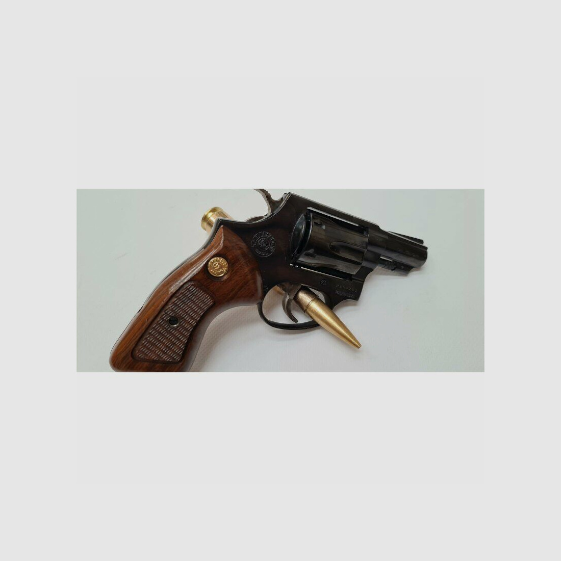 Taurus	 Revolver Taurus