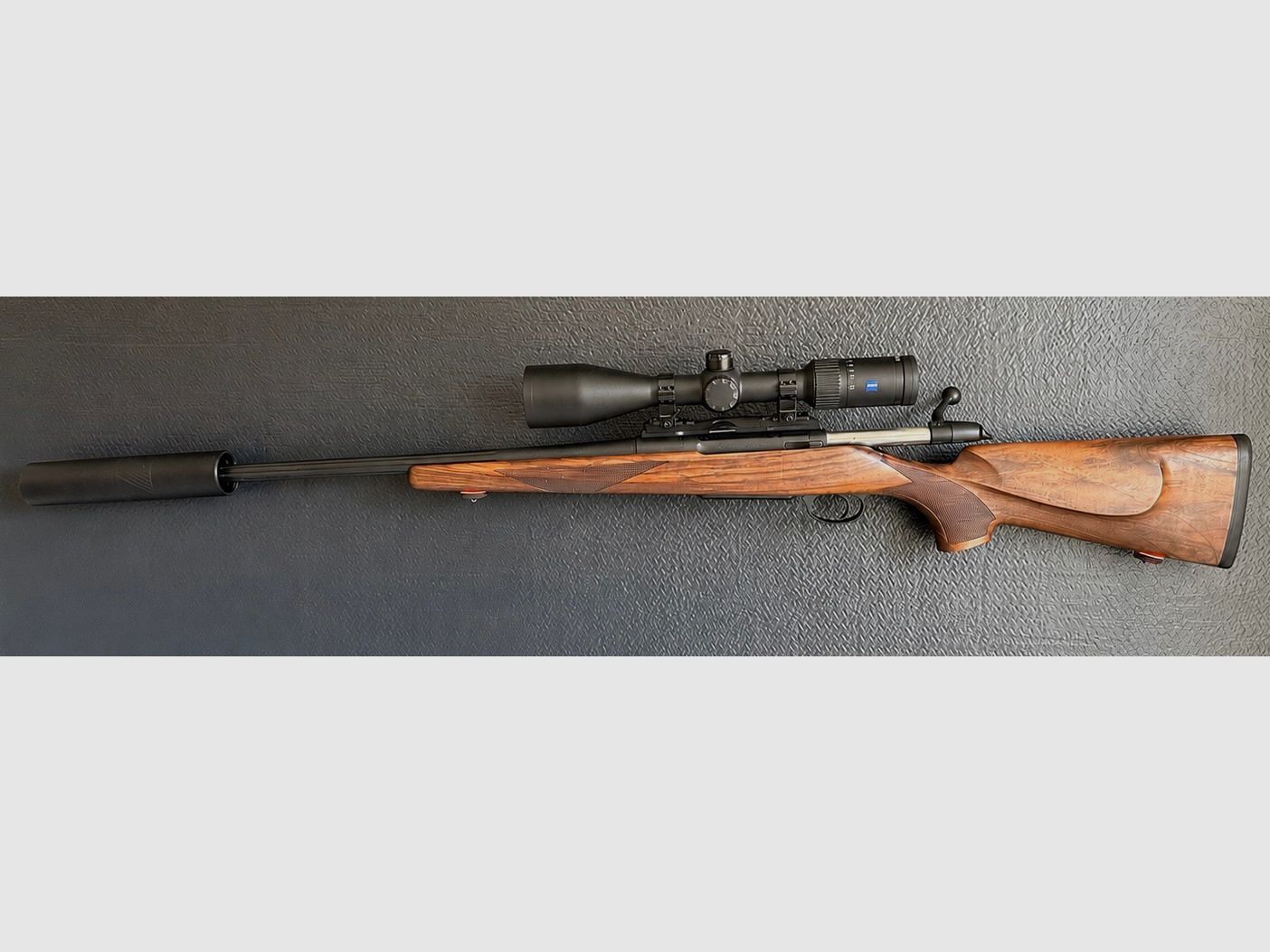 Antonio Zoli repeating rifle caliber .30-06 with Zeiss V4 3-12x56 (NEW) & Roedale Hybrid 47S+
