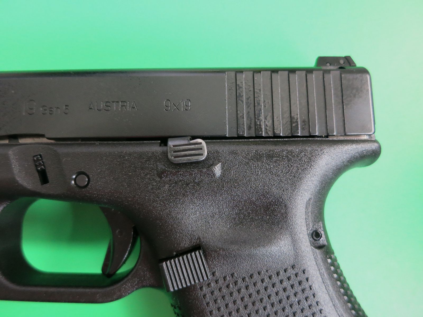 GLOCK 19 GEN5 - Pistola deportiva de autoload, calibre 9 mm Luger       #11
