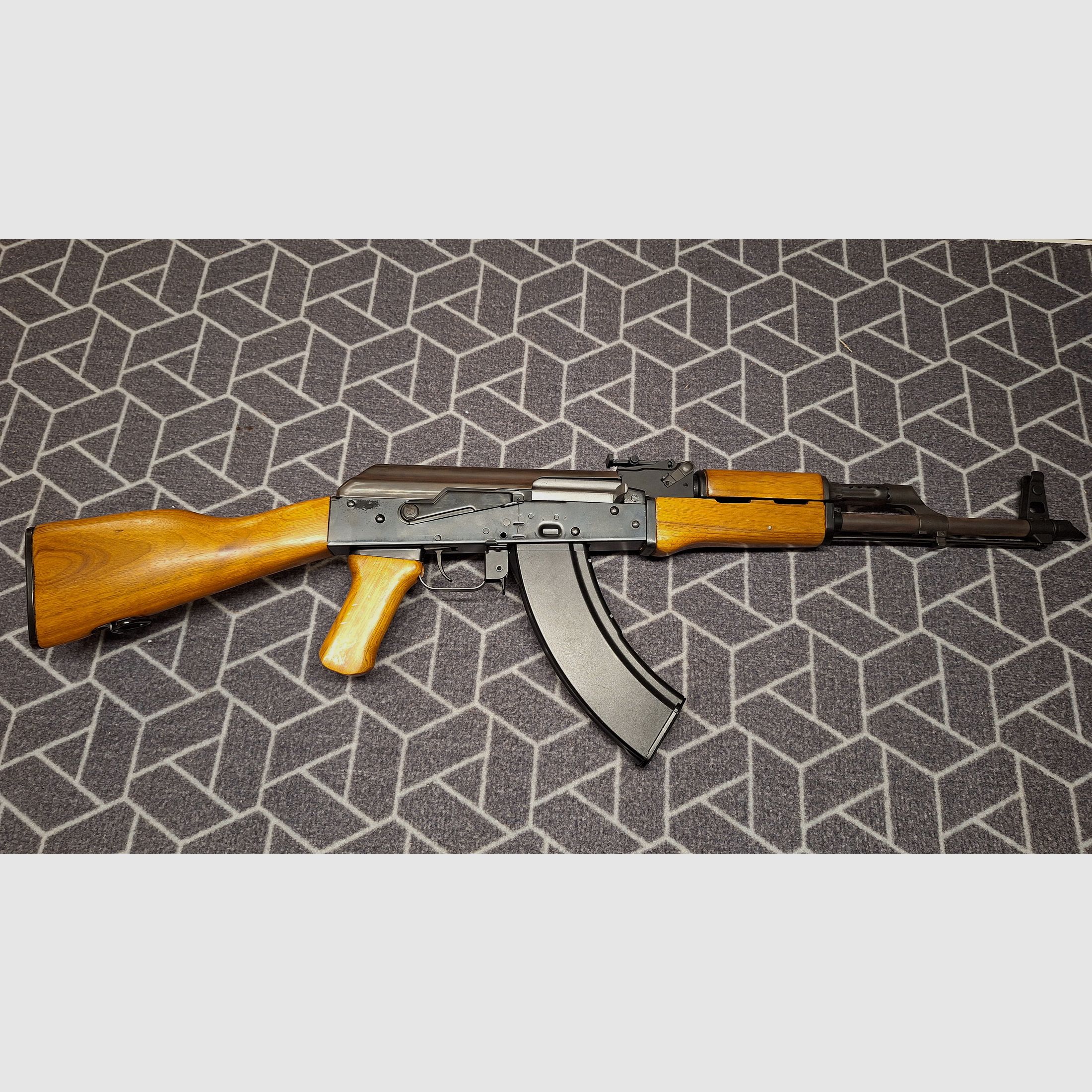 Kalashnikov AK47 4.5mm BB Co2 NEW!