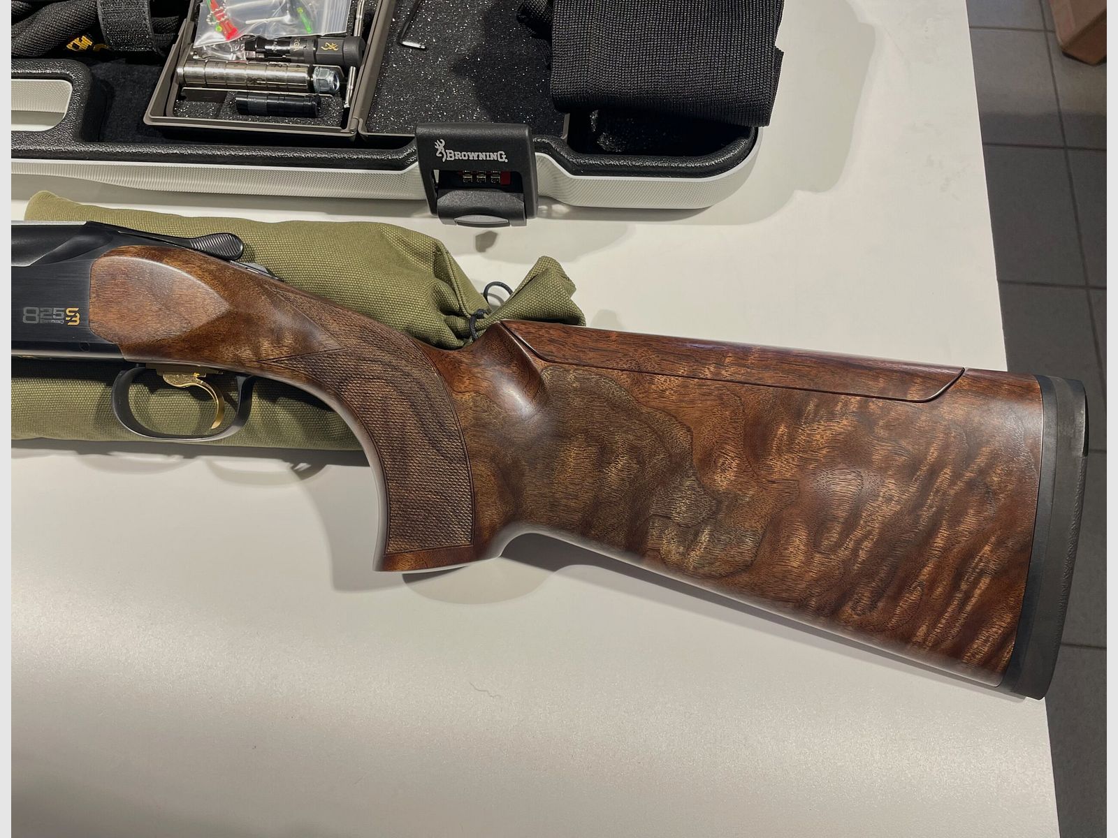 Flinte Browning B825 S3 Adj. Inv. DS Pro Extreme, Kal. 12/76, Bild 2 von 3