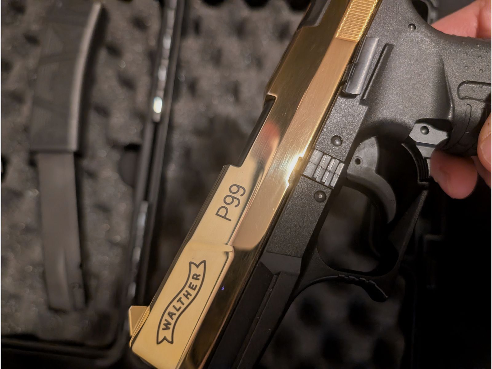 Walther P99 - P.A.K - 9mm (Gold) + Erweitertes Magazin 