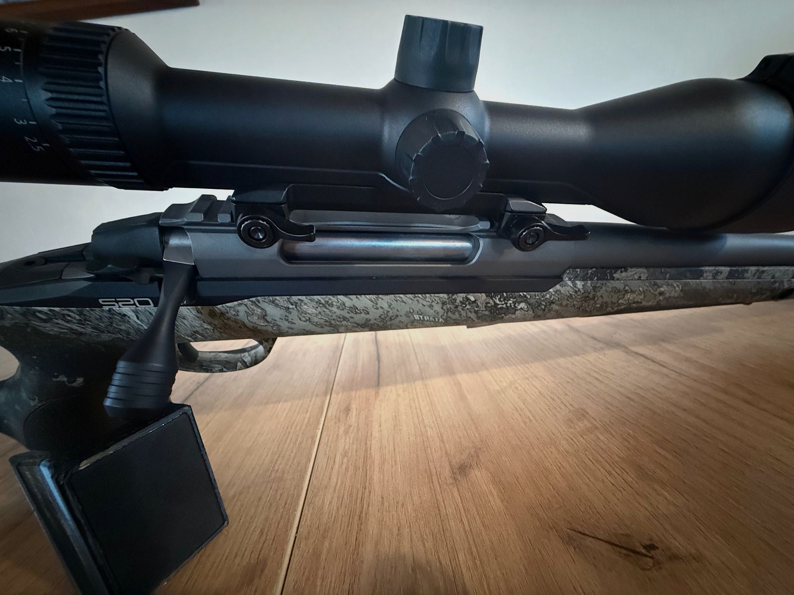 SAKO S 20 Hunter Cerakote True Timber Strata corto