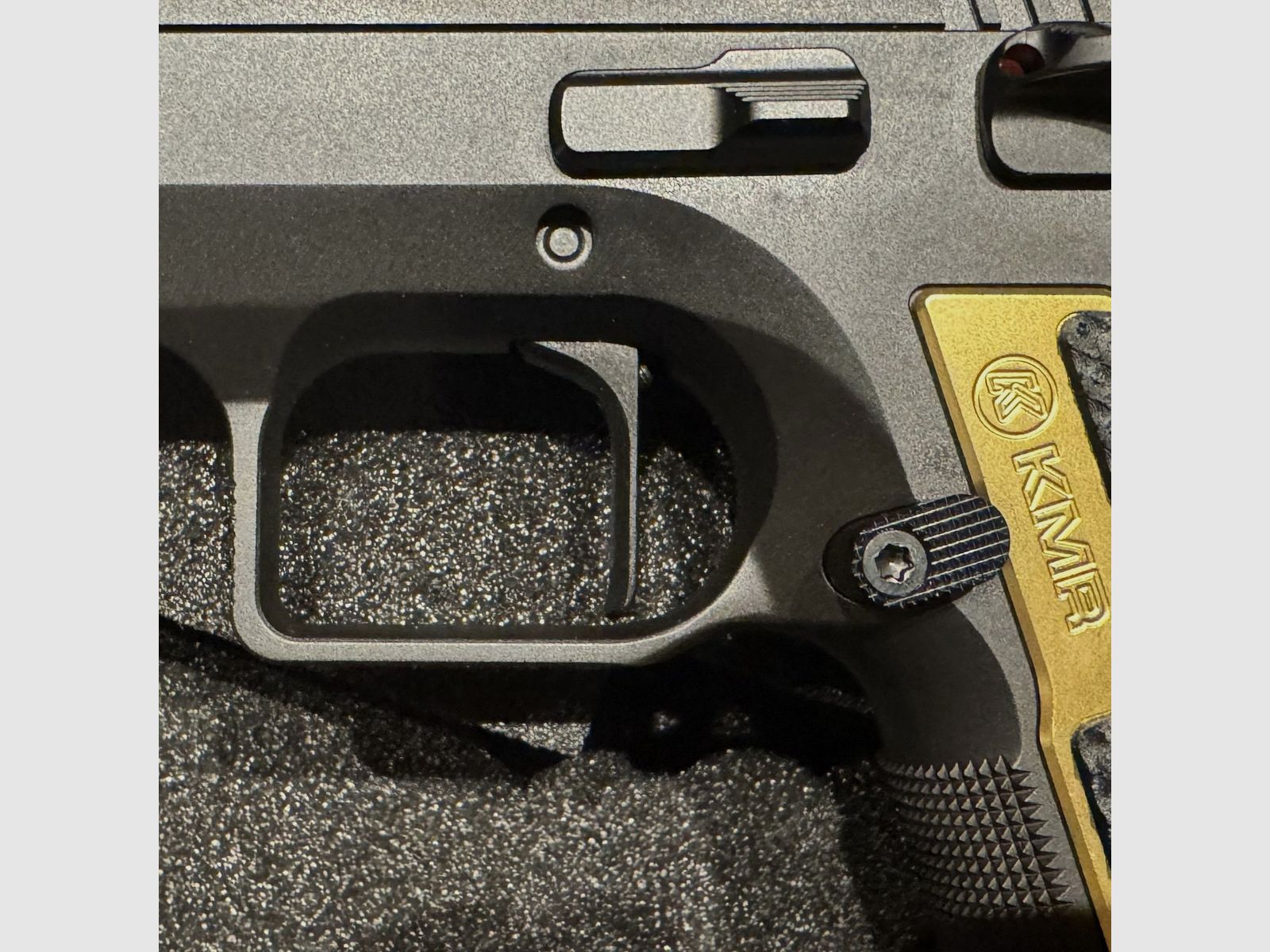 TRIGGER KMR SA O2 STANDARD, image 2 sur 4