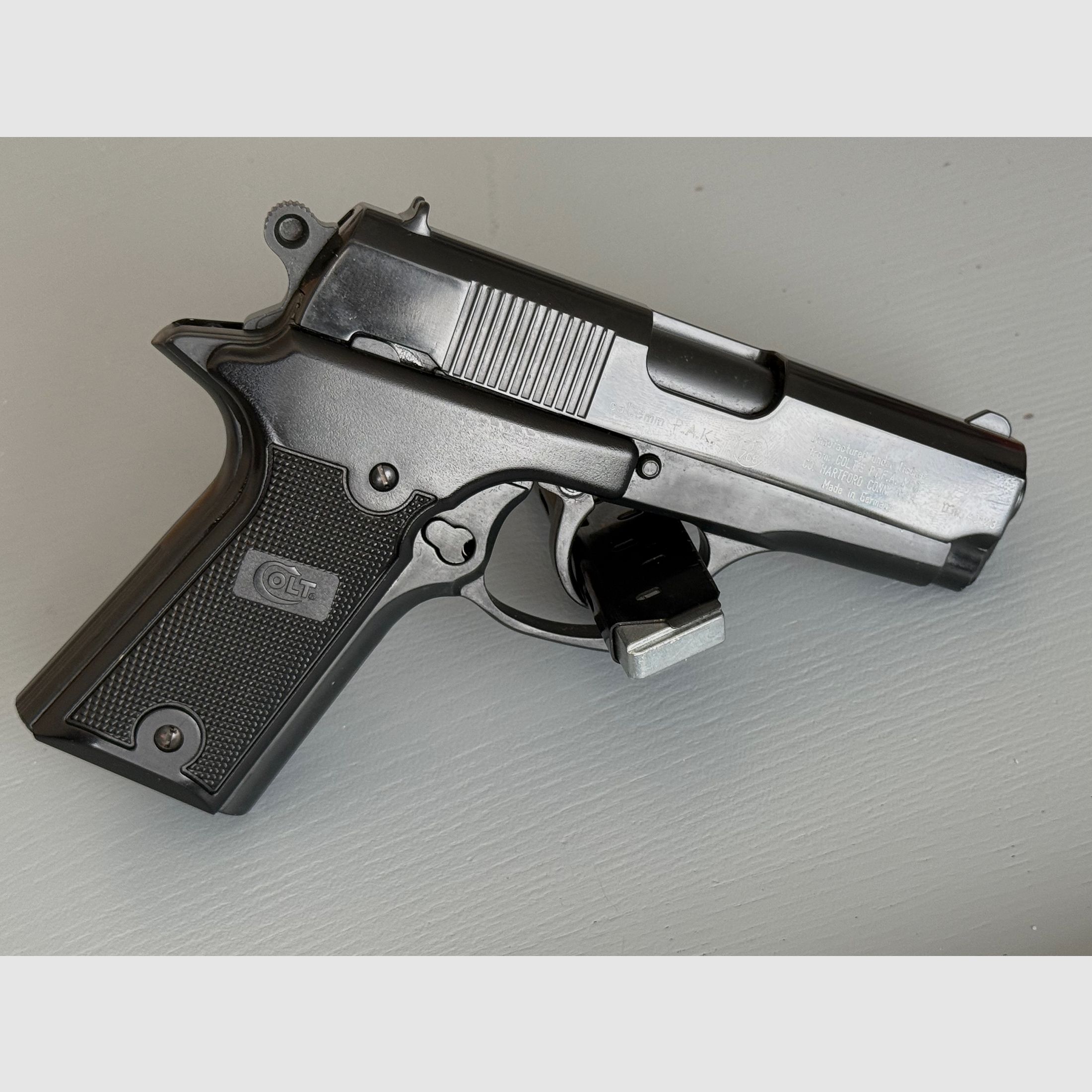 Colt Double Eagle Umarex Cal. 9mm P.A.K.  Brueniert