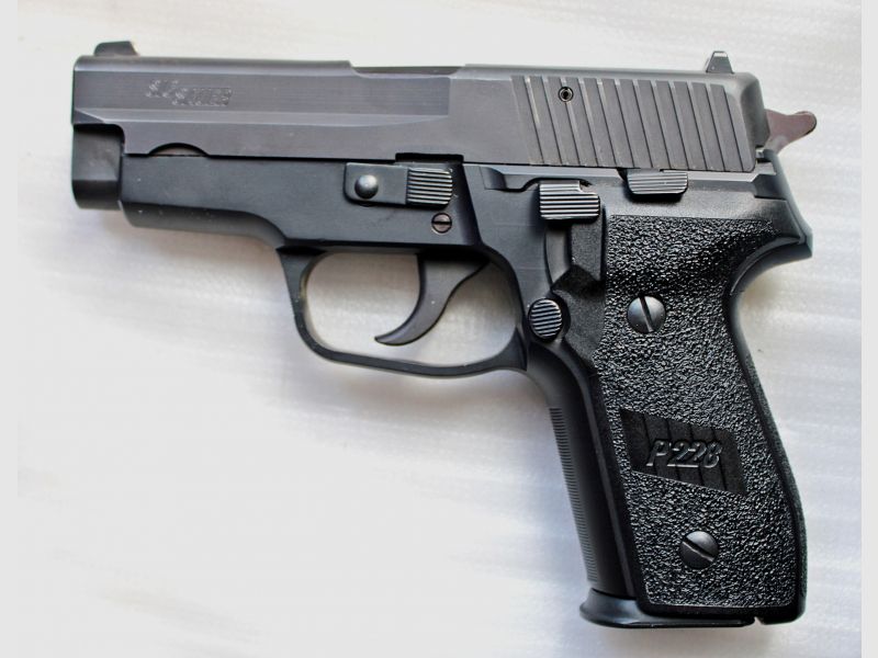 SIG-SAUER P228 Pistole in 9mm Luger