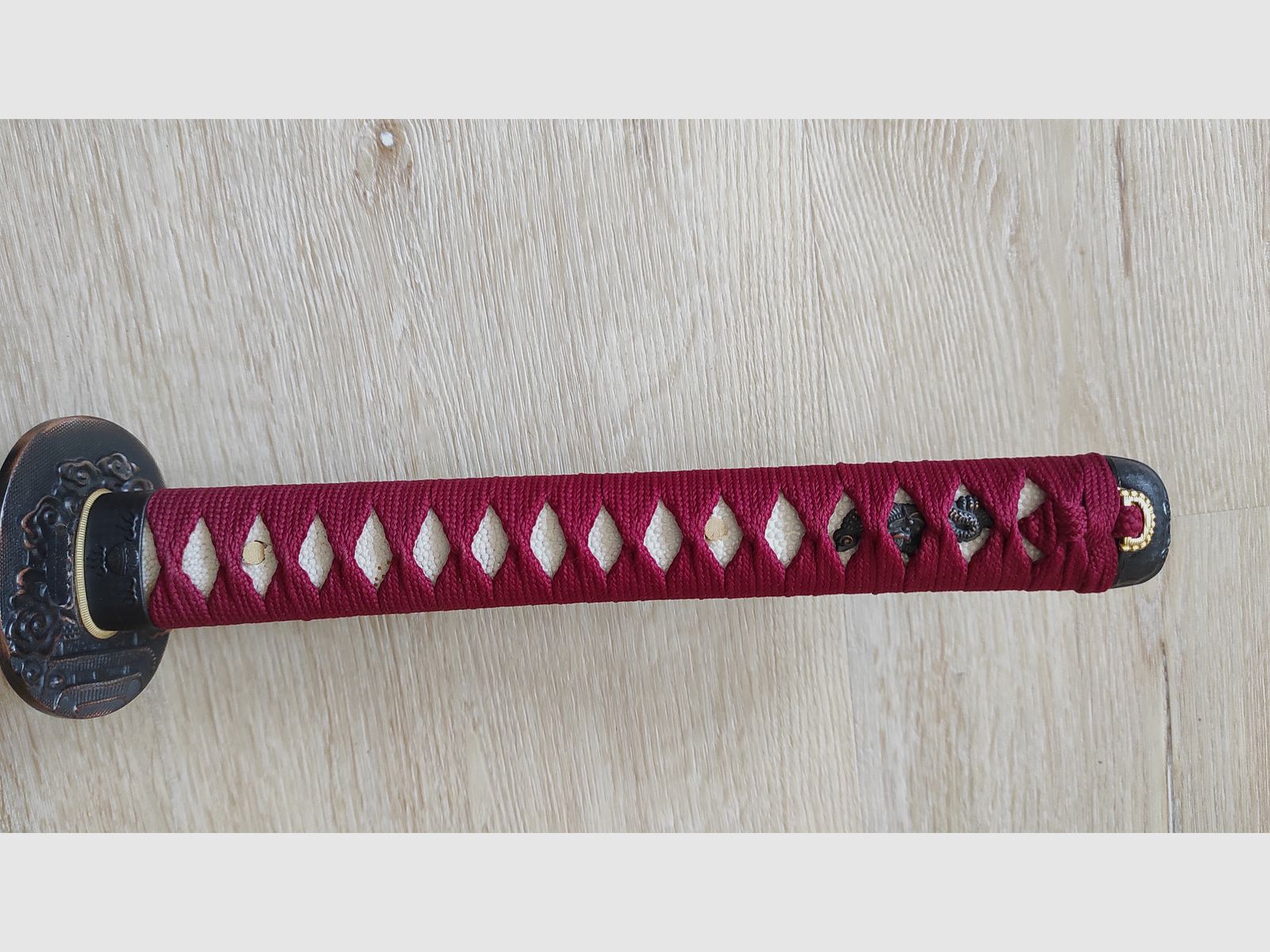 Katana, Samuraischwert rot mit Stoffbeutel geschliffene Klinge