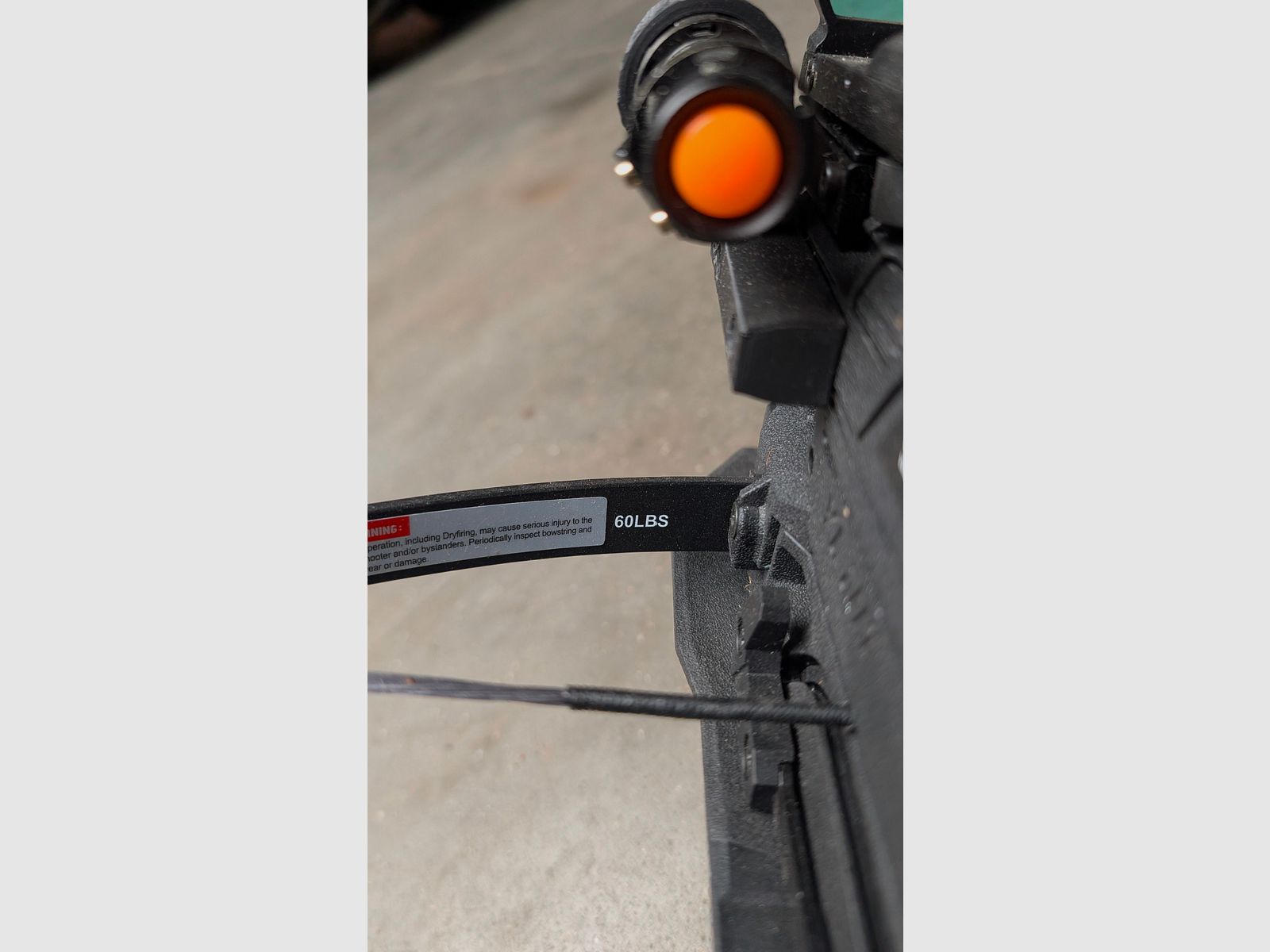 EK Archery Vlad 8-Schuss-Pistolenarmbrust mit Zubehör