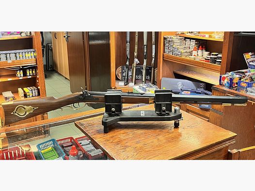 Pedersoli Traditional Hawken Target rifle cal. .50 S.656