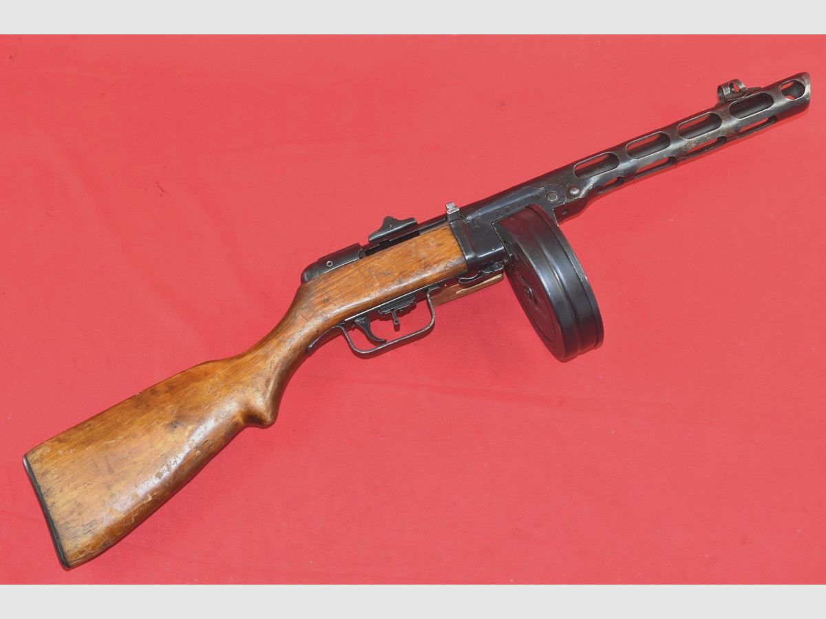 #8252 pistola PPSz-41, MOLOT 1945, cal. 7,62x25, imagen 1 de 29