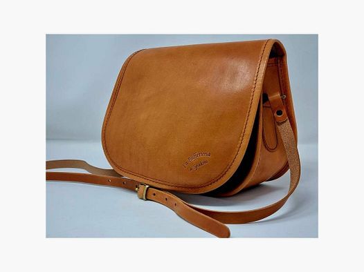 Bag in natural tanned leather
