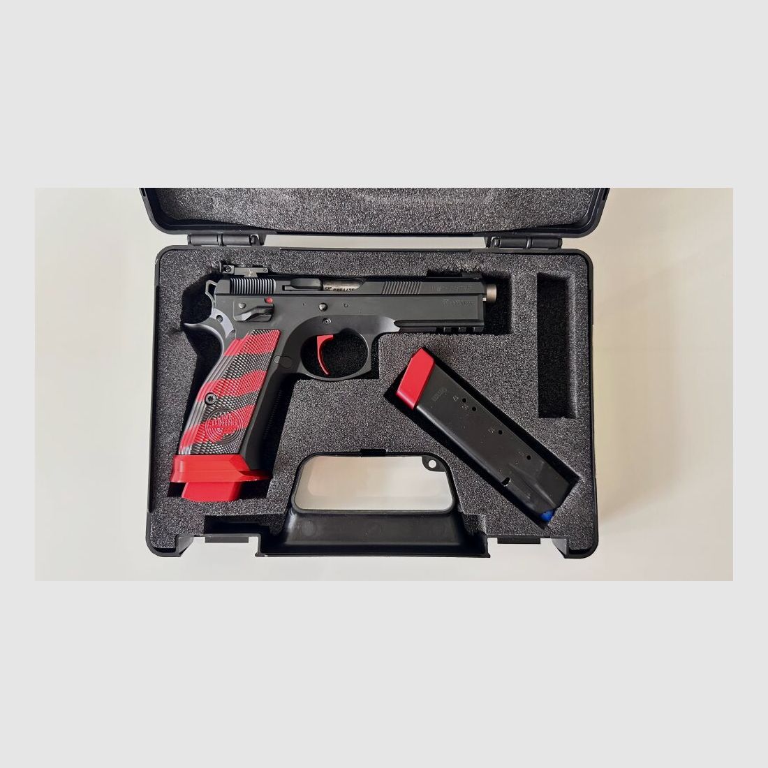 CZ Uhersky Brod CZ SP - 01 Shadow Boa Rot 2. Magazin 9mmLuger